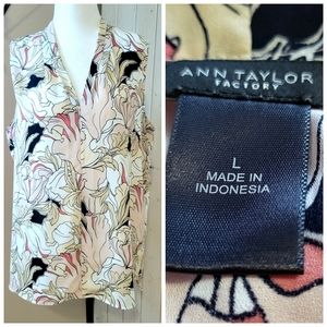 ANN TAYLOR | CLASSIC FLORAL SLEEVELESS BLOUSE large